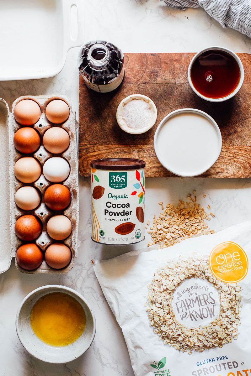 Ingredients needed to make baked chocolate oats.