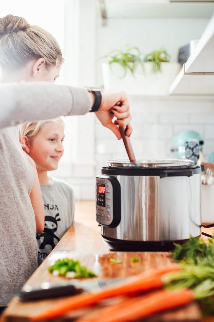 Picky Eaters: How to Encourage Exploration and Open-Mindedness with Food (Plus, Recipes to Encourage Exploration)