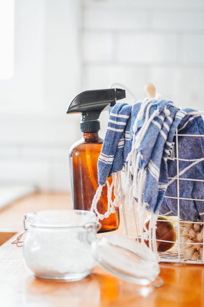 baking soda and vinegar cleaner